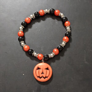 Silver Tone Black and Orange Beaded Pumpkin Jack O Lantern Stretchy Bracelet